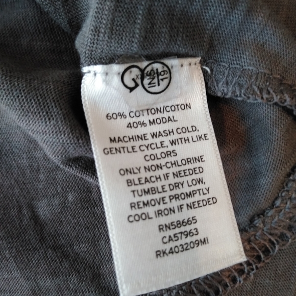 Gray Neutral Long Sleeve Top - Picture 4 of 8